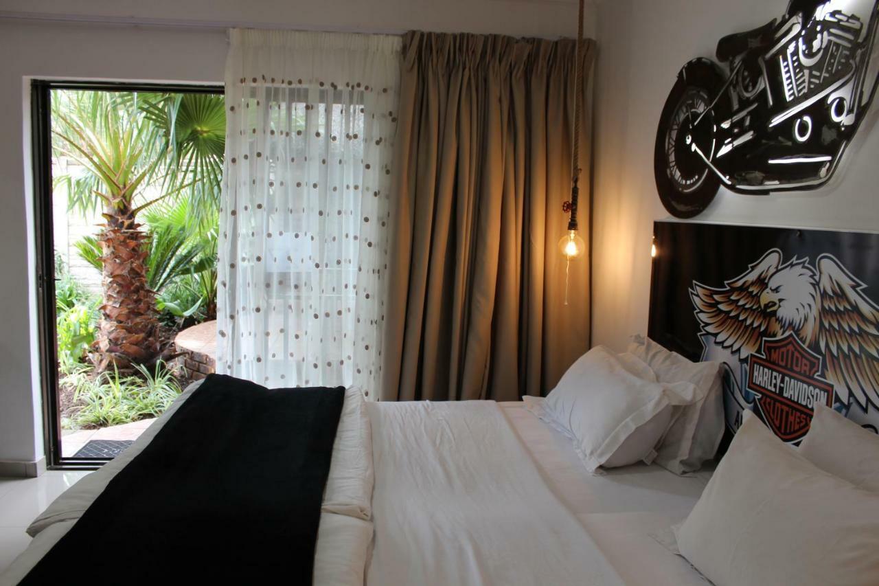 House And Heart Guest House فاندربايلبارك المظهر الخارجي الصورة